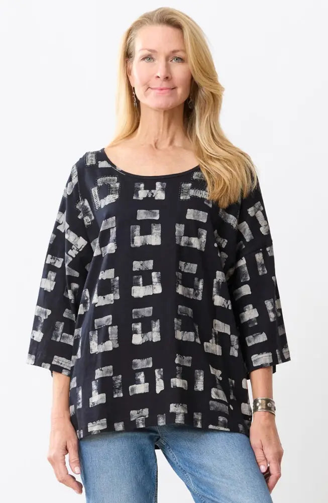 Bhavya Batik Print Scoop-Neck Tee - Black