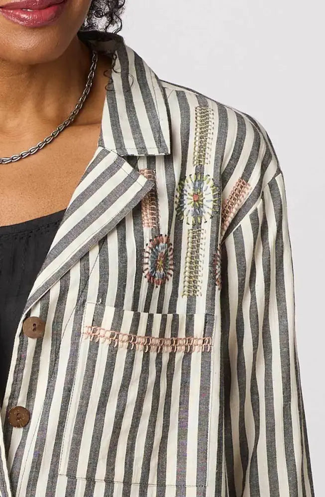 Parulia A-line Shirt Jacket - Natural/Black